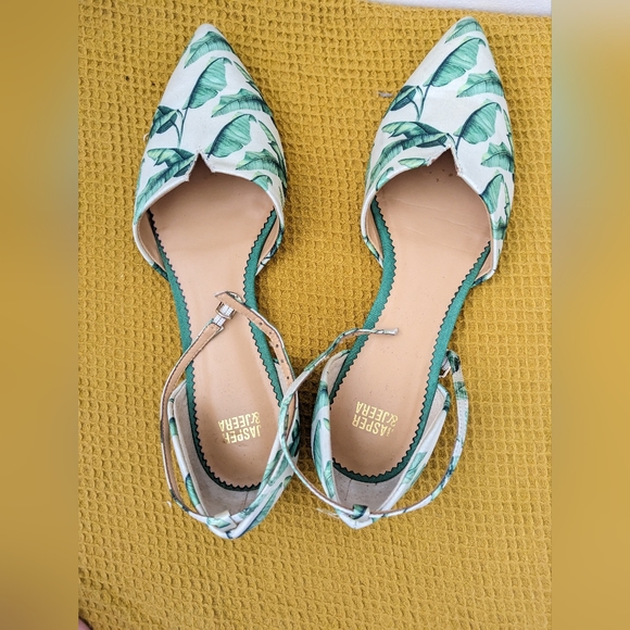 Anthropologie Jasper & Jeera Tropical Print Flats w/Ankle Strap Size 7 - Picture 4 of 9